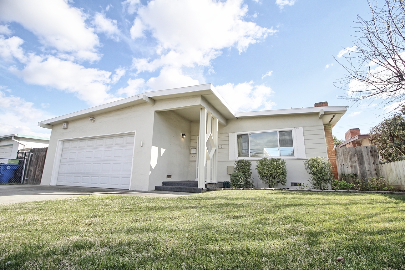 516 San Juan St, Manteca, CA 95336