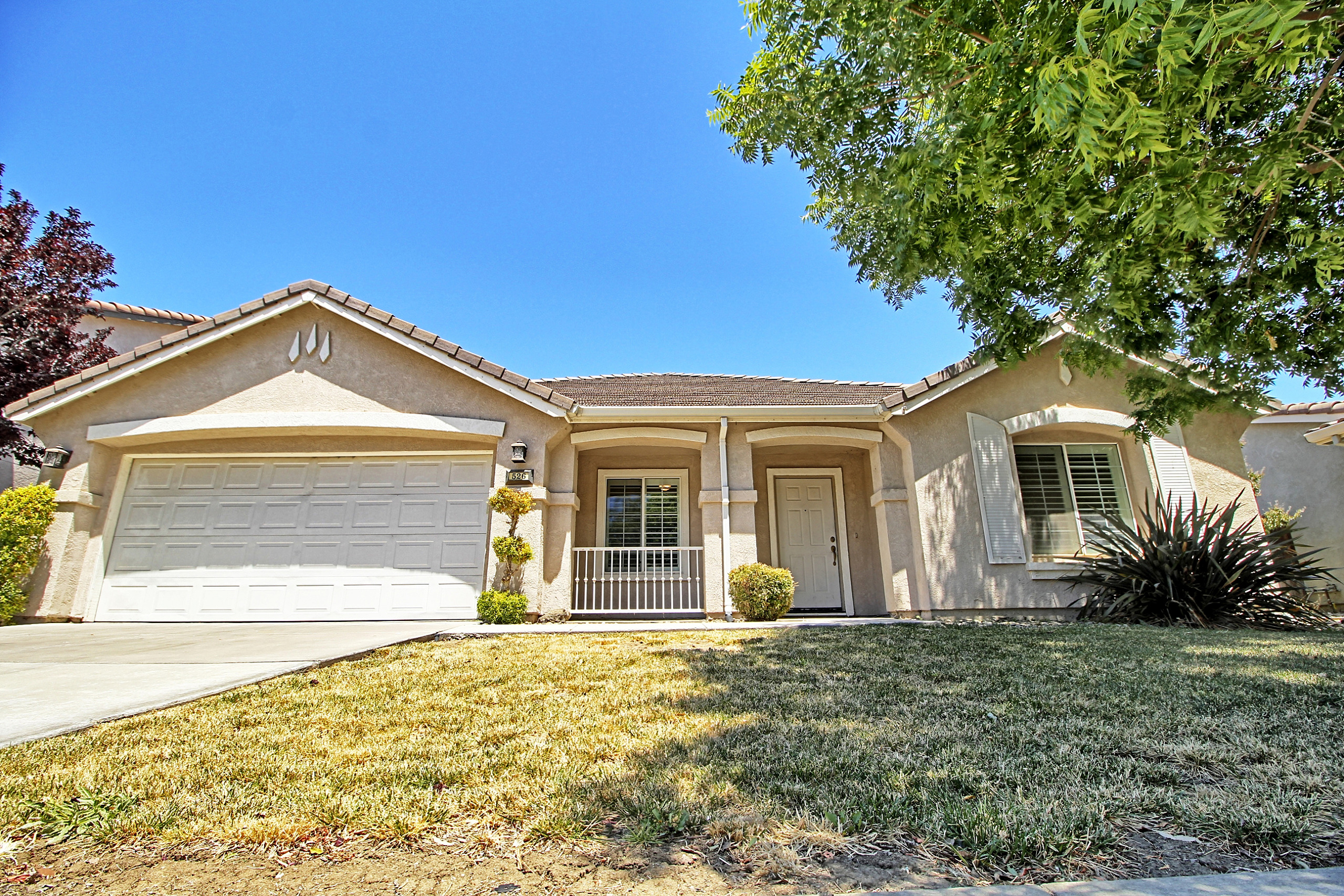 526 Osprey Dr, Patterson, CA 95363